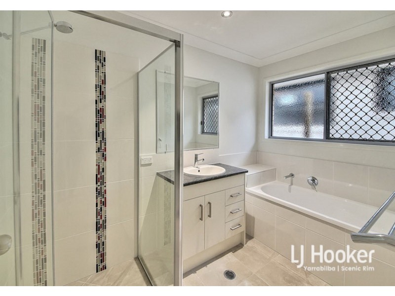 8 Bailey Street, Yarrabilba QLD 4207