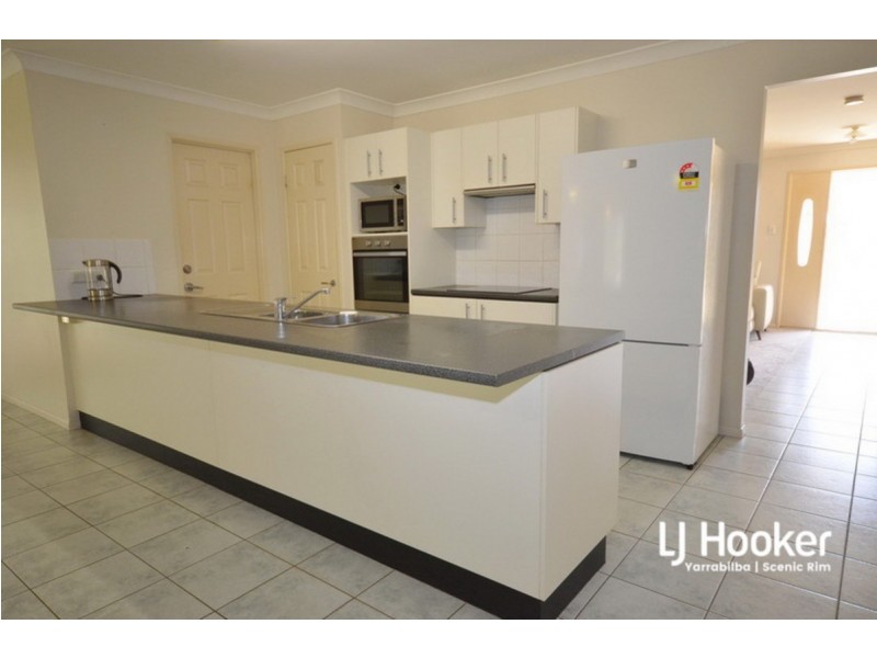 202-206 Stephens Place, Kooralbyn QLD 4285