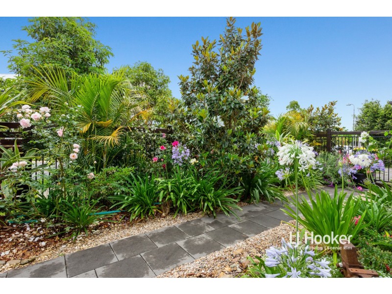 11 Mason Street, Yarrabilba QLD 4207