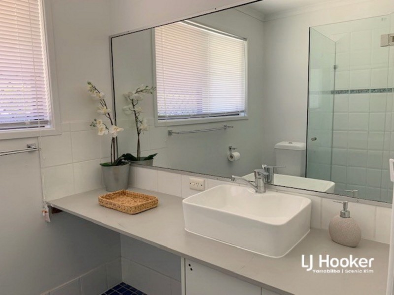 48-52 Ogilvie Close, Kooralbyn QLD 4285