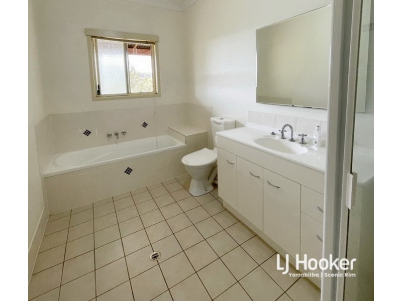 80-82 Boomerang Drive, Kooralbyn QLD 4285