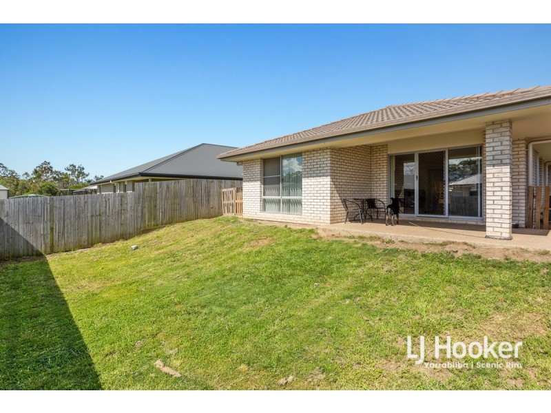 33 Malachite Drive, Logan Reserve QLD 4133