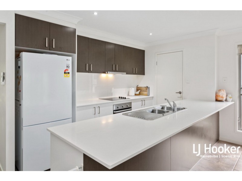 6 Tomaree Place, Waterford QLD 4133