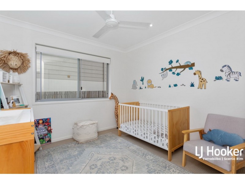 6 Tomaree Place, Waterford QLD 4133