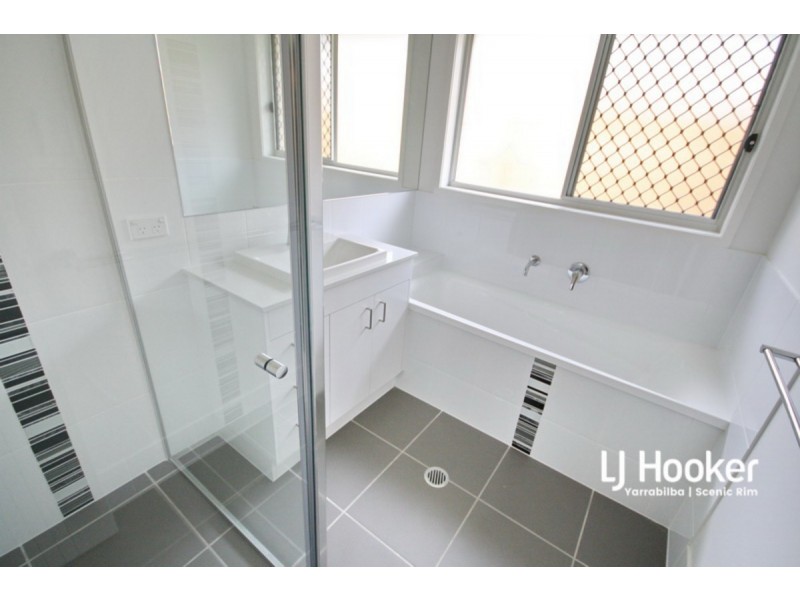 27 Daybreak Street, Yarrabilba QLD 4207