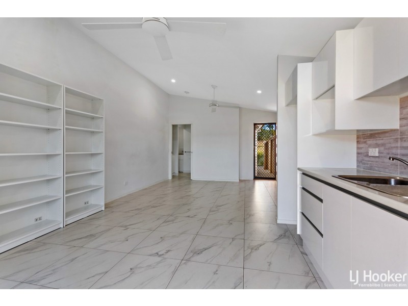 2/12 Granite, Yarrabilba QLD 4207