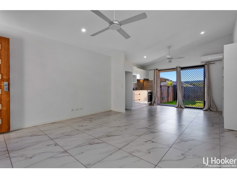 2/12 Granite, Yarrabilba QLD 4207
