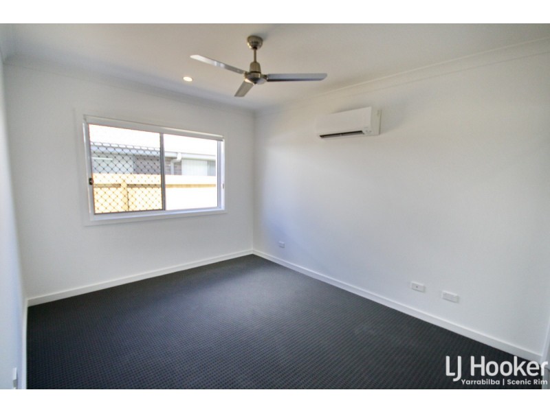 2/13 Chandon Court, Hillcrest QLD 4118