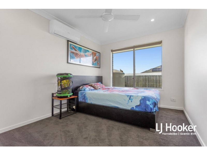 37 Burnett Drive, Holmview QLD 4207