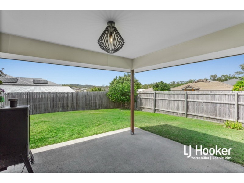 37 Burnett Drive, Holmview QLD 4207