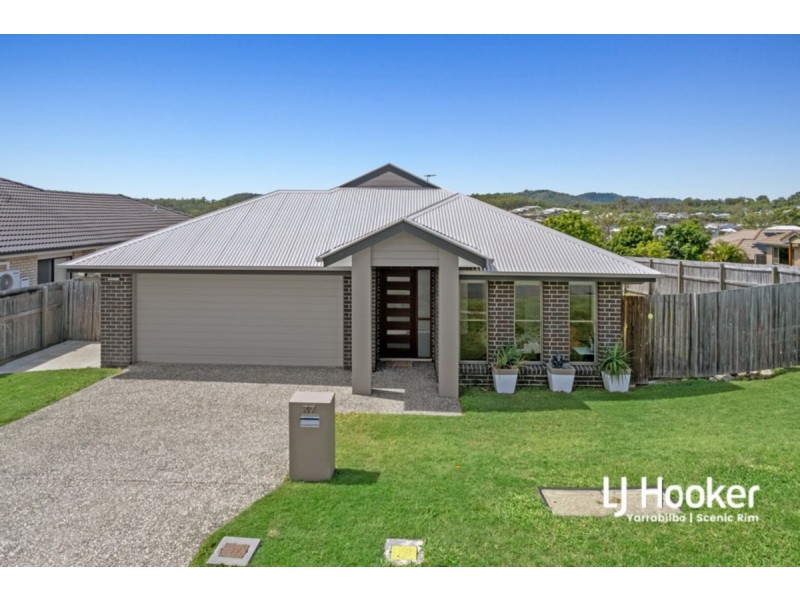 37 Burnett Drive, Holmview QLD 4207