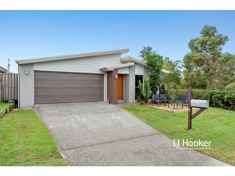 22 Bishampton Circuit, Logan Reserve QLD 4133