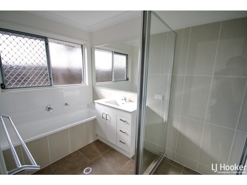 27 Treeline Circuit, Yarrabilba QLD 4207