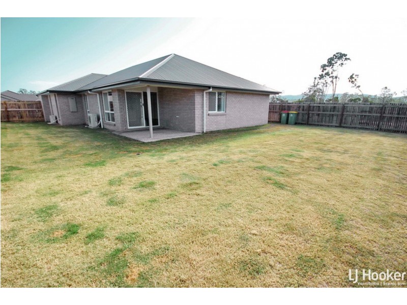 27 Treeline Circuit, Yarrabilba QLD 4207