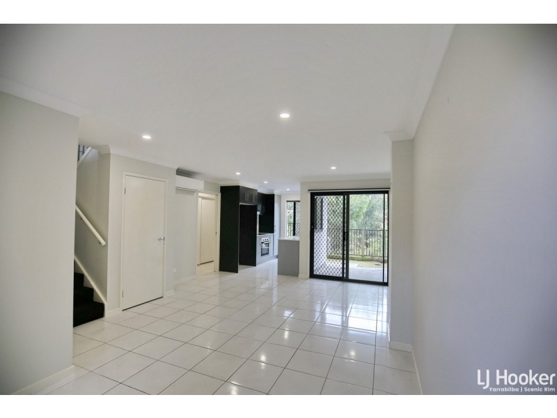 8/8 Highlands Street, Yarrabilba QLD 4207
