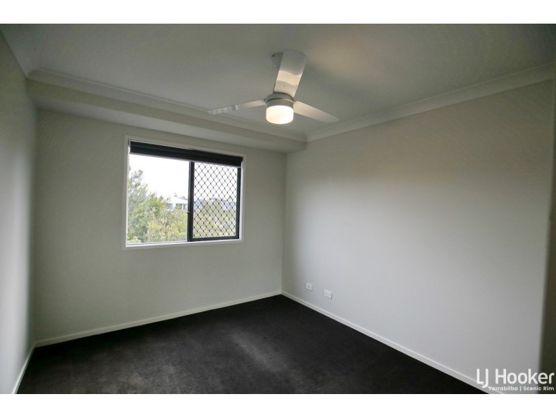 8/8 Highlands Street, Yarrabilba QLD 4207
