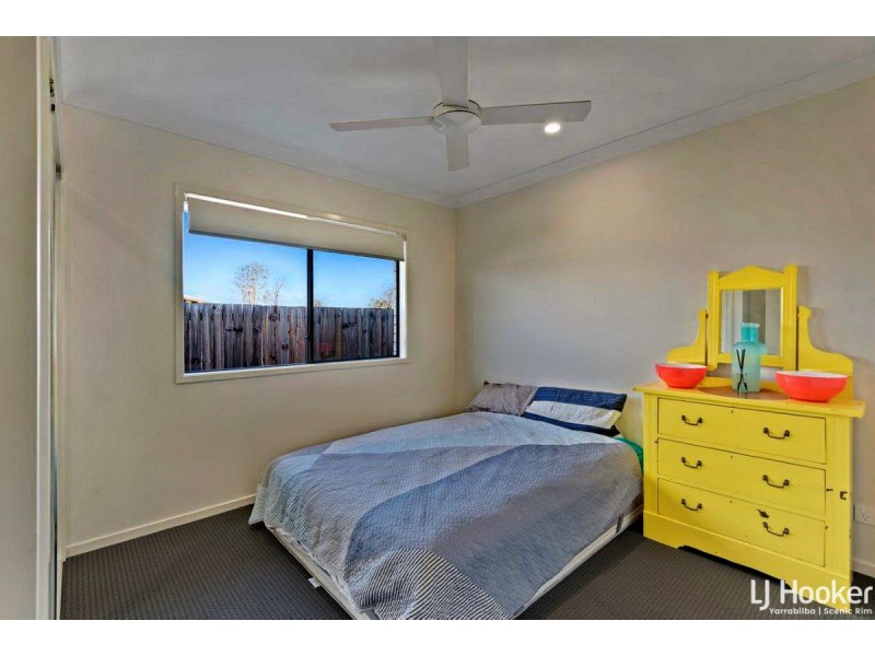 48 Summerview Avenue, Yarrabilba QLD 4207