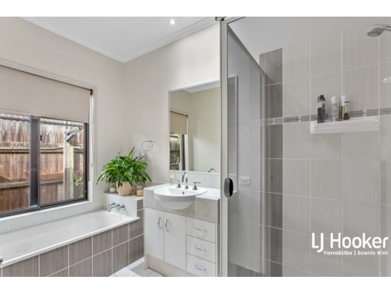34 Lakeland Court, Loganholme QLD 4129
