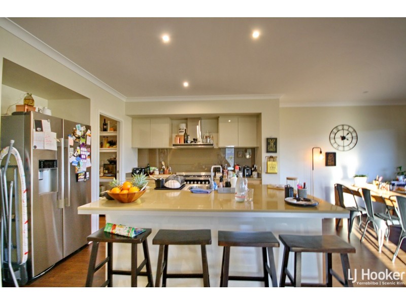 1 Hantlemann Lane, Yarrabilba QLD 4207