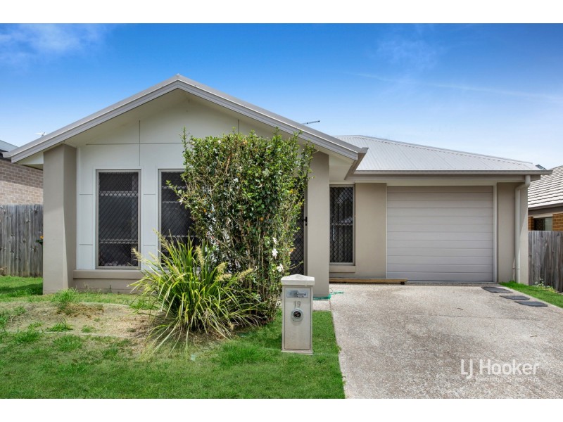 19 Rosewood Circuit, Yarrabilba QLD 4207