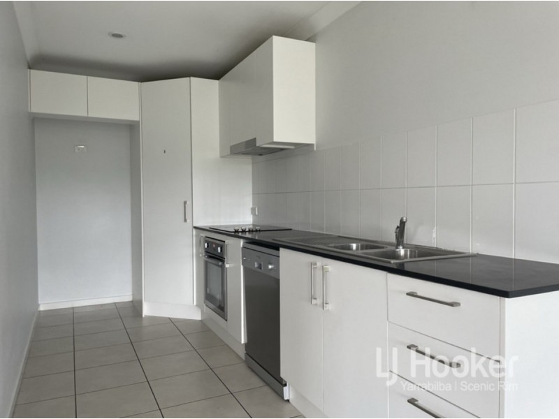 2/28 Pendragon Street, Raceview QLD 4305