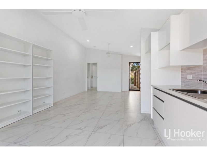 2/12 Granite, Yarrabilba QLD 4207