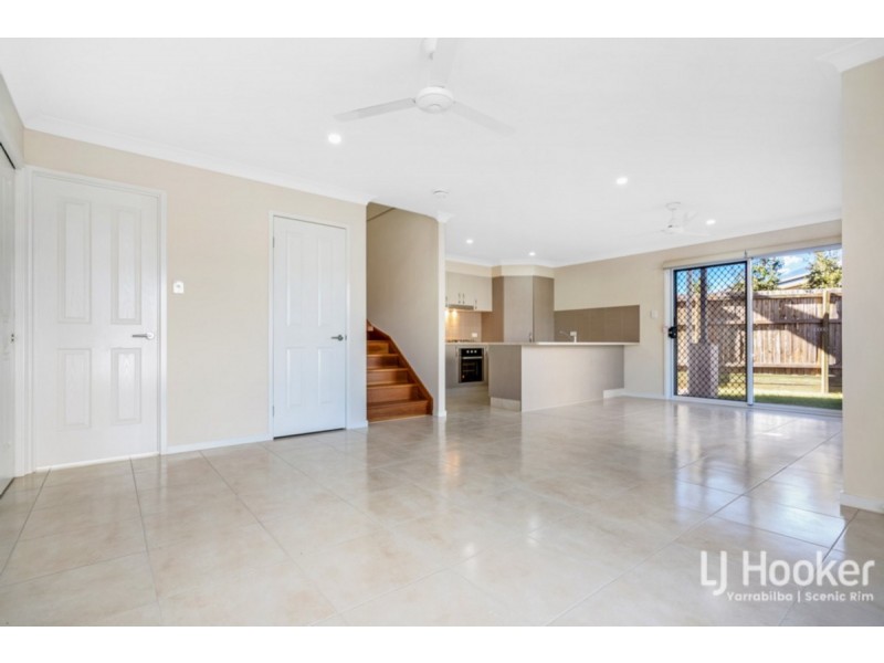 2/13 Bright Street, Yarrabilba QLD 4207