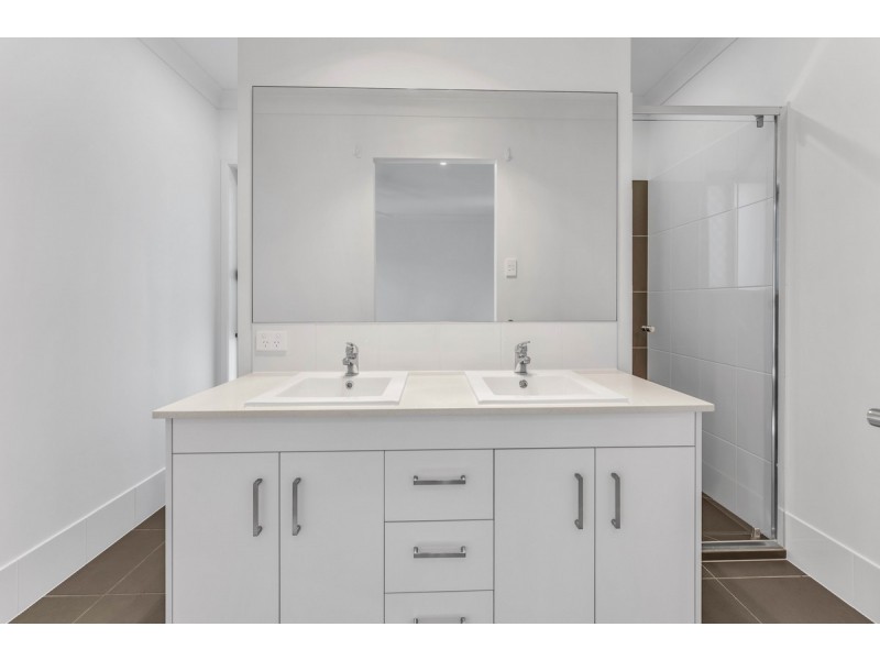 9 Harmony Street, Yarrabilba QLD 4207