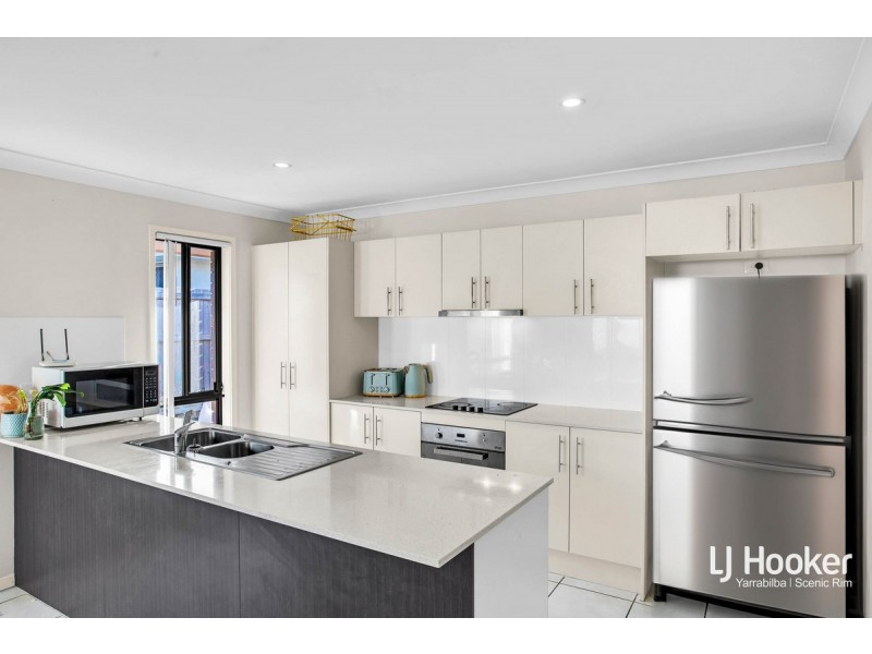 2 Summerview Avenue, Yarrabilba QLD 4207