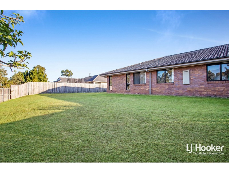 2 Summerview Avenue, Yarrabilba QLD 4207