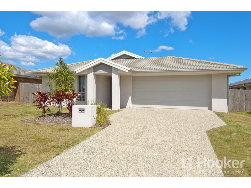 3 Peak Lane, Yarrabilba QLD 4207