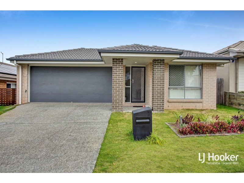 7 Foxx Court, Yarrabilba QLD 4207