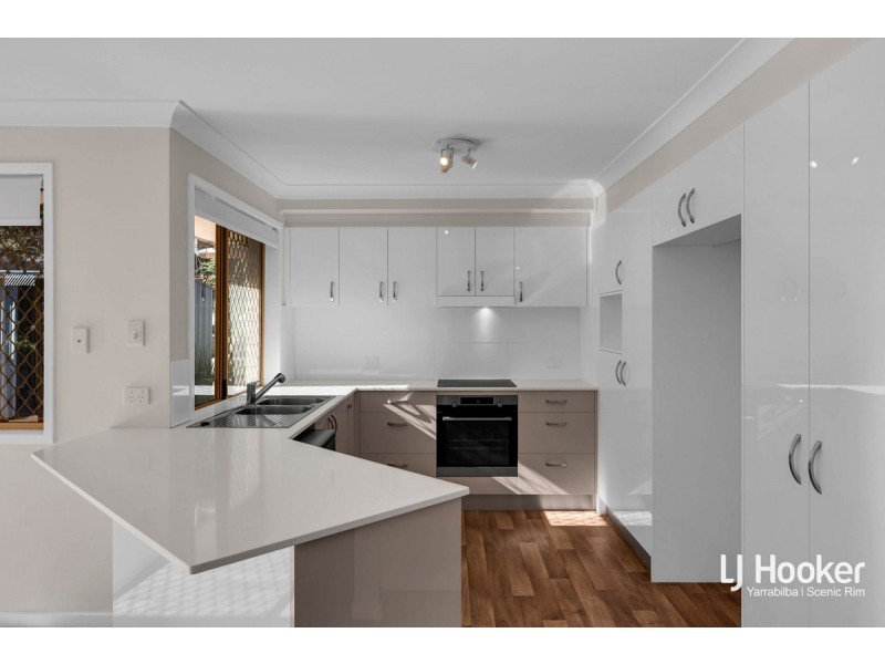 57 Boblynne Street, Chapel Hill QLD 4069