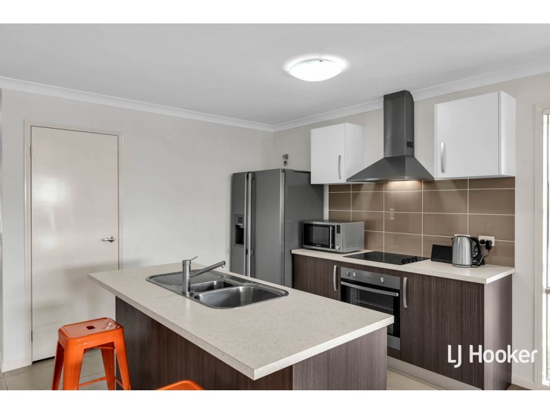 16 Travertine Avenue, Logan Reserve QLD 4133