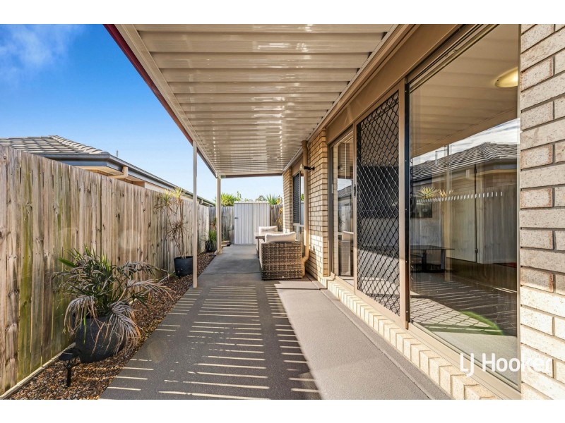 16 Travertine Avenue, Logan Reserve QLD 4133