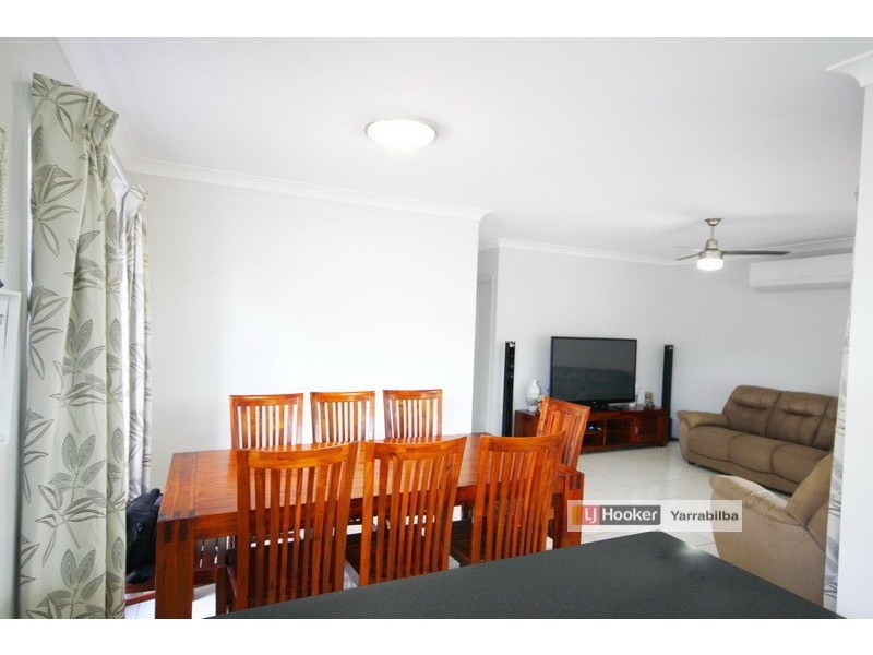 16 Topaz Crescent, Logan Reserve QLD 4133