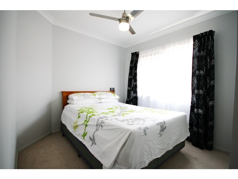 16 Topaz Crescent, Logan Reserve QLD 4133