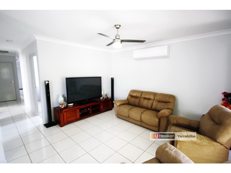 16 Topaz Crescent, Logan Reserve QLD 4133