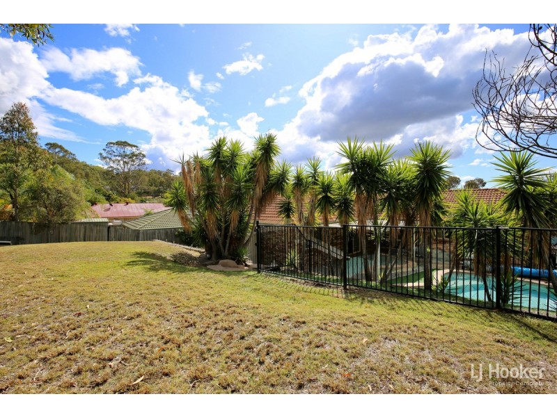 5 Hendrix Street, Windaroo QLD 4207