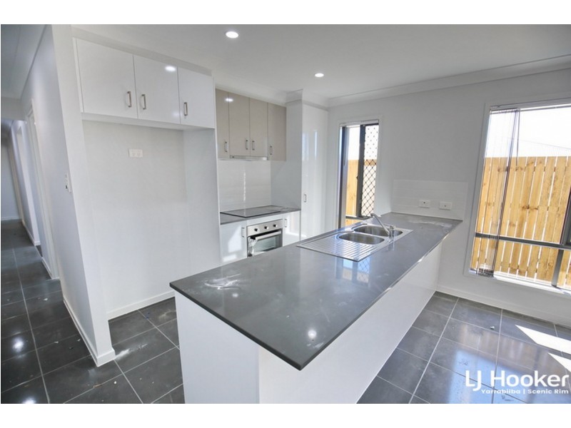 15 Breccia Street, Yarrabilba QLD 4207