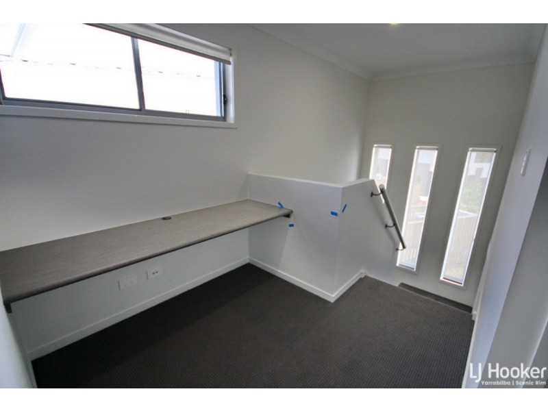 1/9 Daniels Lane, Yarrabilba QLD 4207