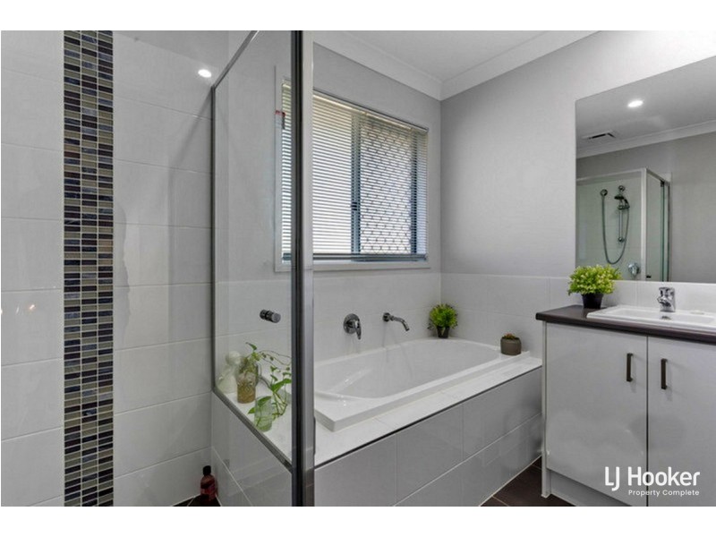 23 Windsor Avenue, Yarrabilba QLD 4207