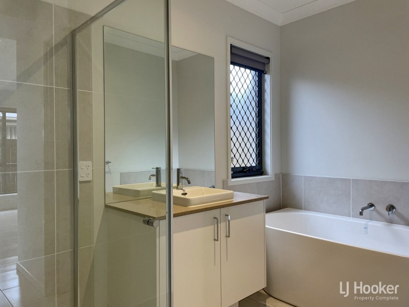120 Expedition Road, Yarrabilba QLD 4207