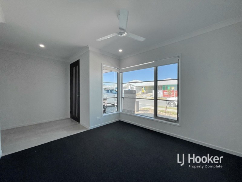 32 Snowdonia Crescent, Yarrabilba QLD 4207