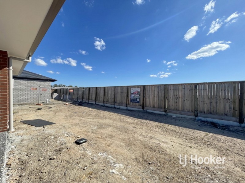 32 Snowdonia Crescent, Yarrabilba QLD 4207