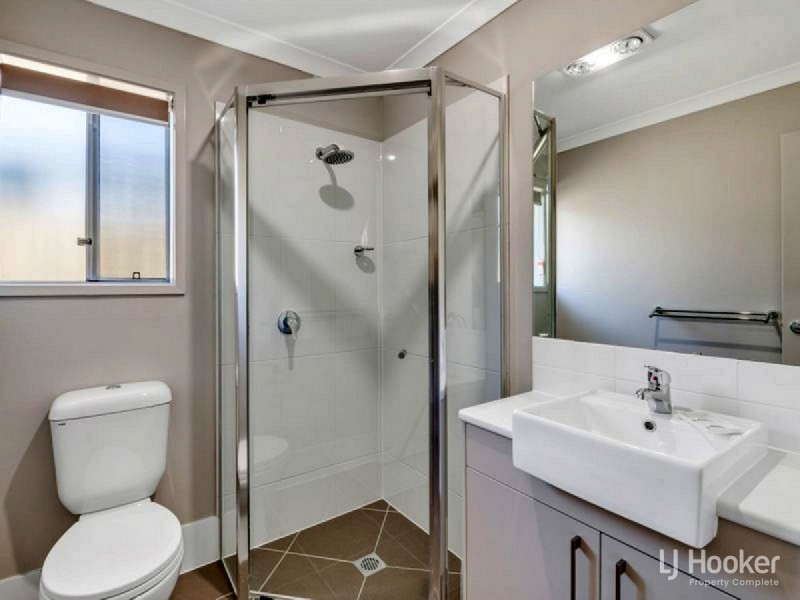 10B Miamax Place, Logan Reserve QLD 4133