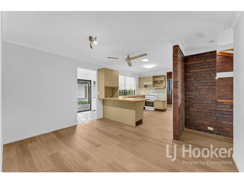 9 Grecian Street, Regents Park QLD 4118