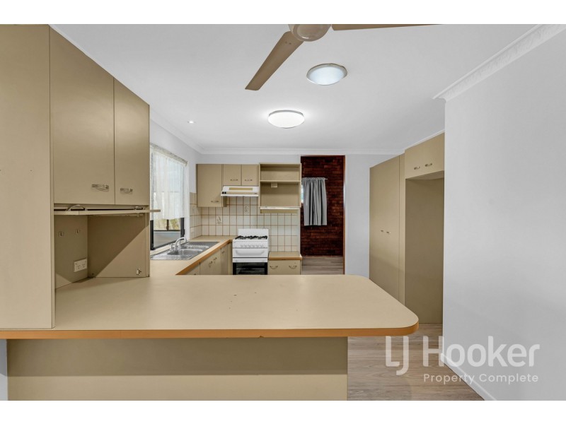 9 Grecian Street, Regents Park QLD 4118