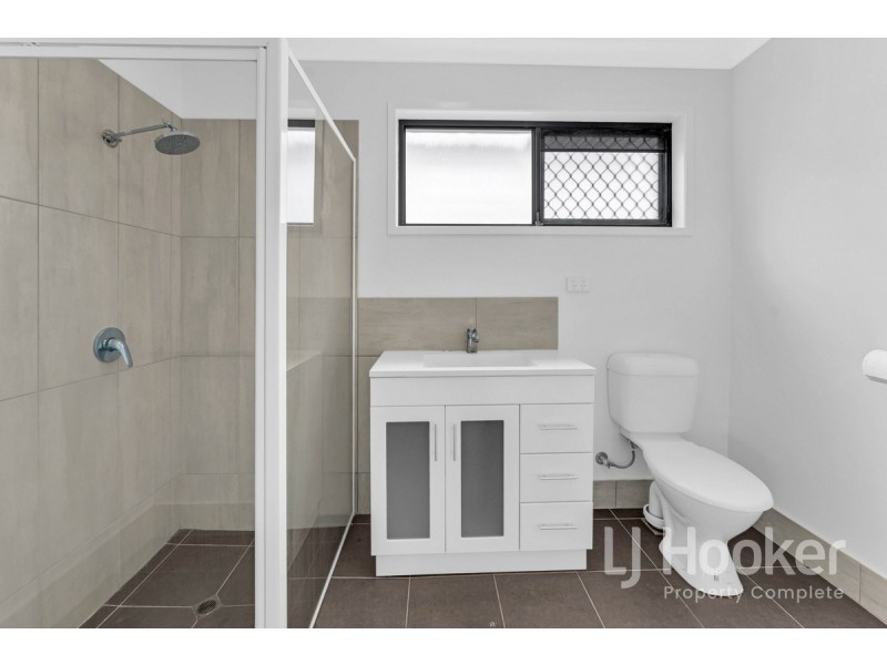 9 Grecian Street, Regents Park QLD 4118