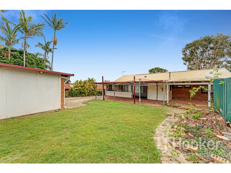 9 Grecian Street, Regents Park QLD 4118